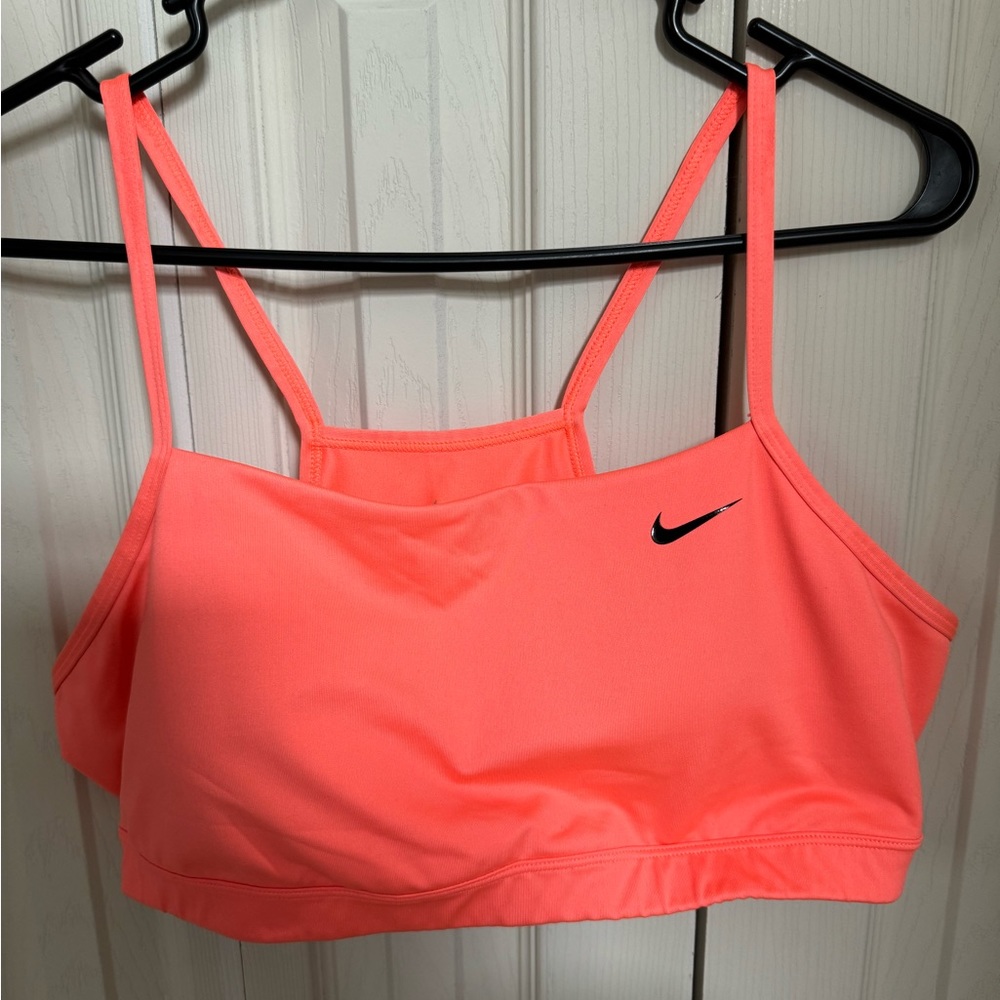 Nike workout top